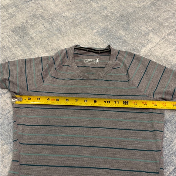 Women’s Smartwool merino wool 150 tee size S gray green stripes - Picture 6 of 6